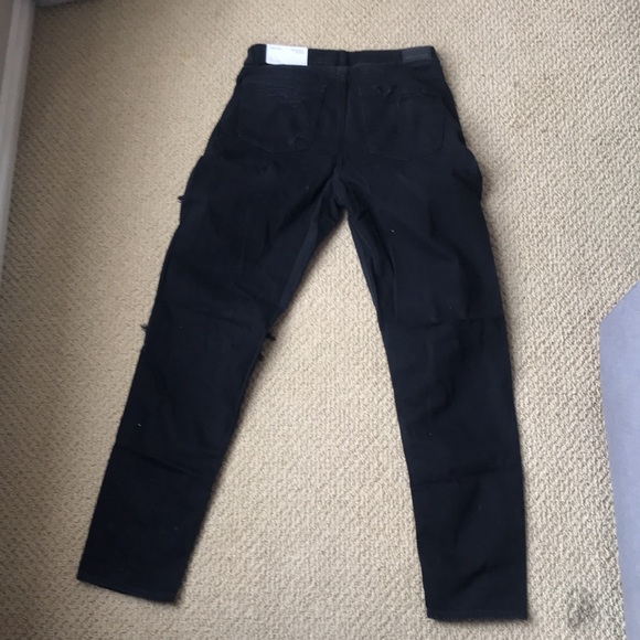 High waist distressed mom jeans - Picture 3 of 3